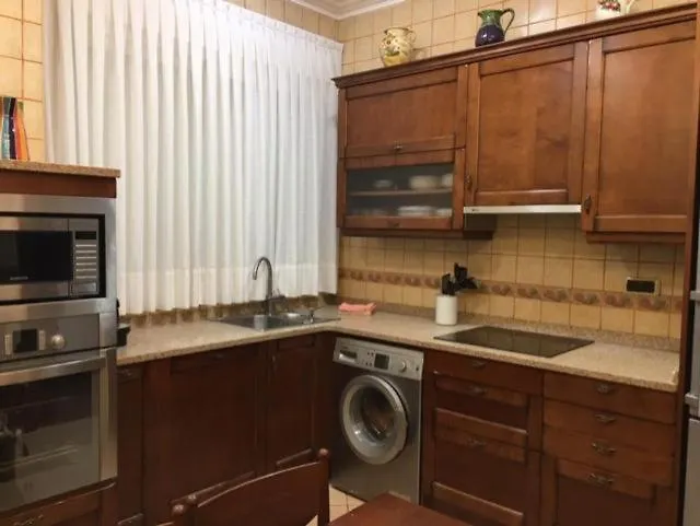 En Pleno Centro De Bilbao Y Muy Cerca Del Guggenheim Appartement