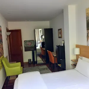  Homestay Arena Con Plaza De Garaje